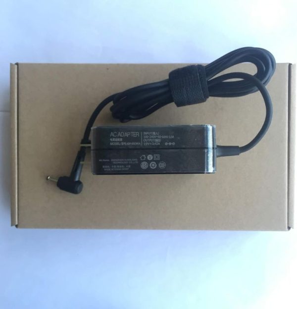 Output: 19V 3.42A 65W (Fit for Asus Vivobook laptops of 45W & 33W) Input: 100-240V 50-60Hz. Connector size: 4.0*1.35mm